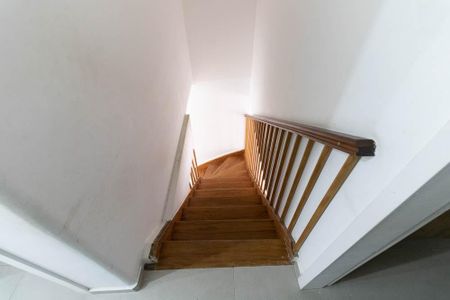 Casa para alugar com 140m², 3 quartos e 1 vagaEscada