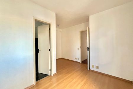 Apartamento à venda com 62m², 2 quartos e 1 vaga Apartamento à venda com 62m², 2 quartos e 1 vagaSuíte