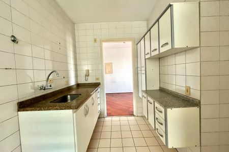 Apartamento à venda com 62m², 2 quartos e 1 vaga Apartamento à venda com 62m², 2 quartos e 1 vagaCozinha