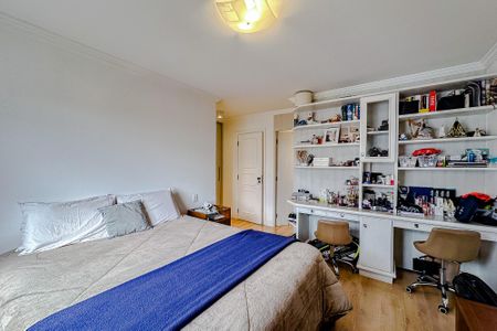 Apartamento à venda com 244m², 5 quartos e 4 vagasSuíte 1