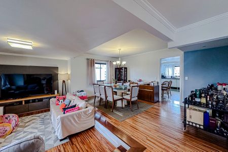 Apartamento à venda com 244m², 5 quartos e 4 vagasSala