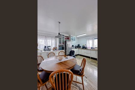 Apartamento à venda com 244m², 5 quartos e 4 vagasCozinha