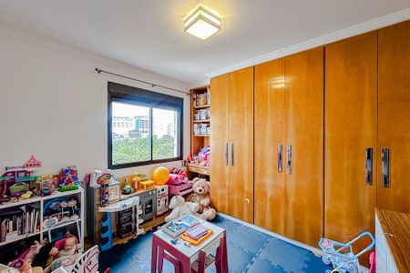 Apartamento à venda com 244m², 5 quartos e 4 vagasQuarto 2