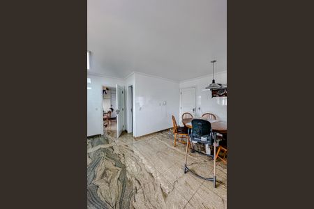 Apartamento à venda com 244m², 5 quartos e 4 vagasCozinha