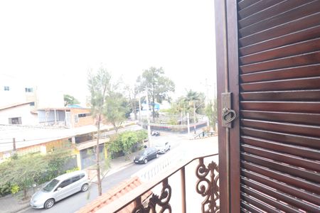 Casa à venda com 150m², 3 quartos e 3 vagasVaranda Quarto 2