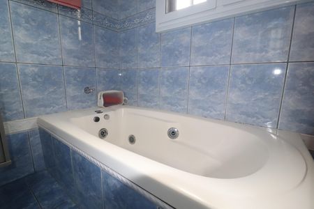 Casa à venda com 150m², 3 quartos e 3 vagasBanheiro da Suíte