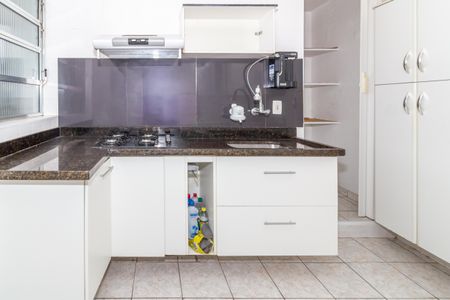 Apartamento à venda com 92m², 2 quartos e sem vaga Apartamento à venda com 92m², 2 quartos e sem vagaCozinha