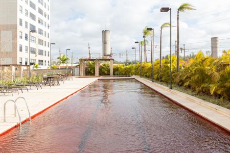 Apartamento para alugar com 70m², 2 quartos e 2 vagasÁrea comum - Piscina