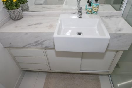 Apartamento para alugar com 70m², 2 quartos e 2 vagasBanheiro da Suíte