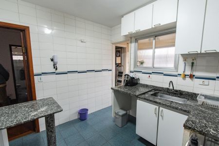 Apartamento à venda com 67m², 2 quartos e 1 vagaCozinha