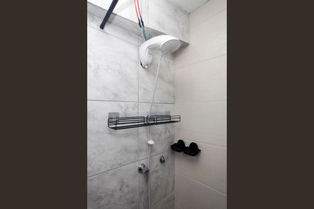 Banheiro Social de apartamento à venda com 1 quarto, 50m² em Centro Histórico, Porto Alegre