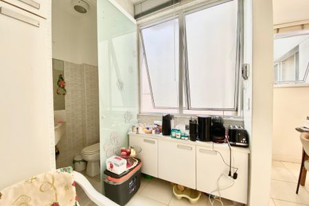 Apartamento à venda com 80m², 2 quartos e sem vaga Apartamento à venda com 80m², 2 quartos e sem vagaCozinha