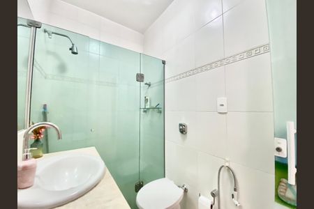 Apartamento à venda com 80m², 2 quartos e sem vaga Apartamento à venda com 80m², 2 quartos e sem vagaBanheiro