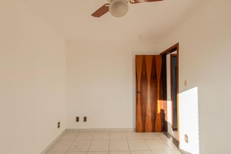 Apartamento para alugar com 80m², 3 quartos e 2 vagas Apartamento para alugar com 80m², 3 quartos e 2 vagasQuarto 2