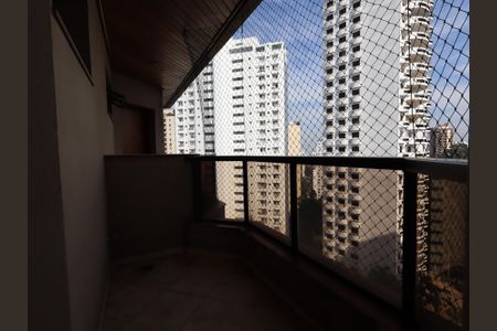 Apartamento para alugar com 637m², 4 quartos e 4 vagasVaranda