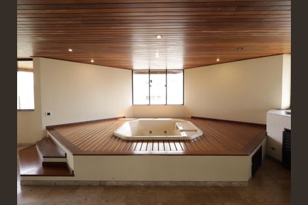 Apartamento para alugar com 637m², 4 quartos e 4 vagasJacuzzi