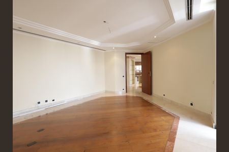 Apartamento para alugar com 637m², 4 quartos e 4 vagasSala