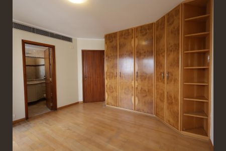 Apartamento para alugar com 637m², 4 quartos e 4 vagasSuíte 2