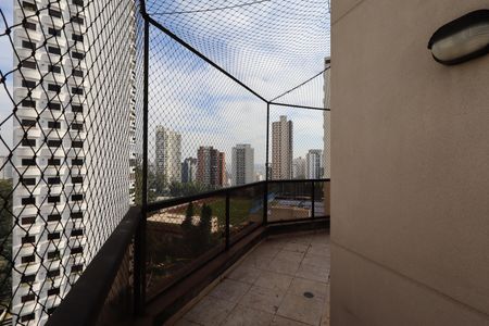 Apartamento para alugar com 637m², 4 quartos e 4 vagasVaranda