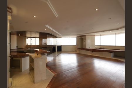 Apartamento para alugar com 637m², 4 quartos e 4 vagasÁrea comum Salão