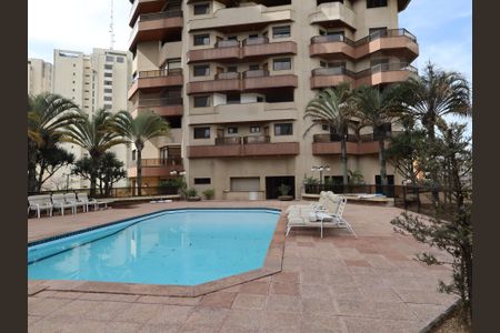 Apartamento para alugar com 637m², 4 quartos e 4 vagasÁrea comum - Piscina