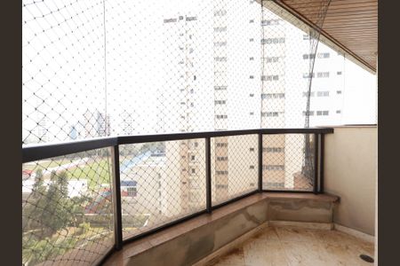 Apartamento para alugar com 637m², 4 quartos e 4 vagasVaranda
