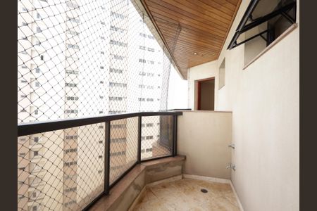 Apartamento para alugar com 637m², 4 quartos e 4 vagasVaranda