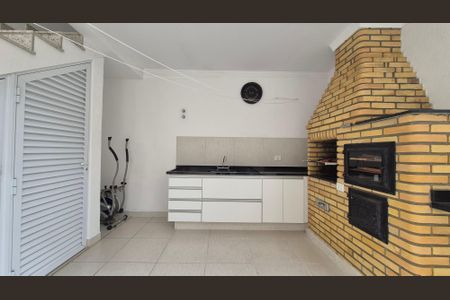 Casa à venda com 208m², 2 quartos e 2 vagasÁrea externa