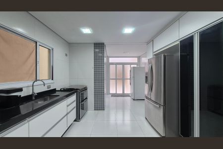Casa à venda com 208m², 2 quartos e 2 vagasCozinha