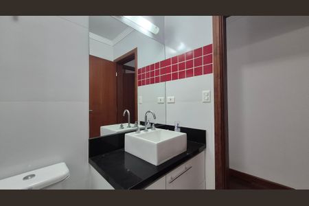 Casa à venda com 208m², 2 quartos e 2 vagasBanheiro 1
