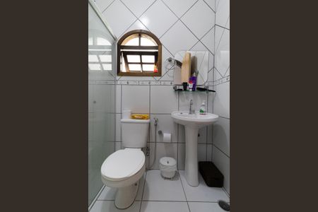 Casa à venda com 110m², 3 quartos e 2 vagas Casa à venda com 110m², 3 quartos e 2 vagasBanheiro Social