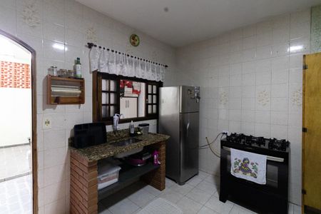 Casa à venda com 110m², 3 quartos e 2 vagas Casa à venda com 110m², 3 quartos e 2 vagasCozinha