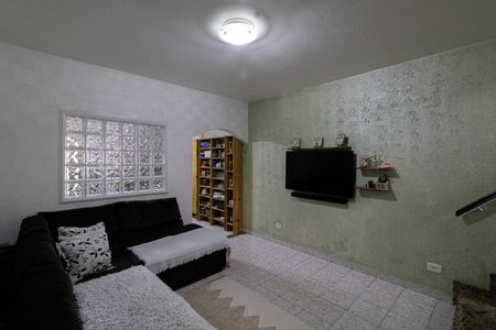 Casa à venda com 110m², 3 quartos e 2 vagas Casa à venda com 110m², 3 quartos e 2 vagasSala