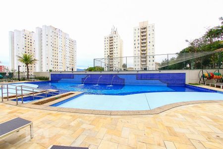 Apartamento à venda com 70m², 3 quartos e 1 vagaÁrea comum - Piscina