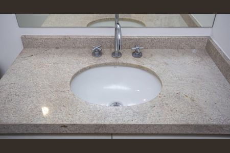 Apartamento à venda com 65m², 2 quartos e 1 vagaBanheiro da Suíte