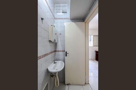 Banheiro de kitnet/studio para alugar com 1 quarto, 25m² em Vila Mariana, São Paulo