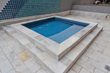 Apartamento para alugar com 39m², 2 quartos e 1 vaga Apartamento para alugar com 39m², 2 quartos e 1 vagaÁrea comum - Piscina