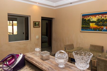 Casa à venda com 120m², 3 quartos e 3 vagas Casa à venda com 120m², 3 quartos e 3 vagasSala de Jantar