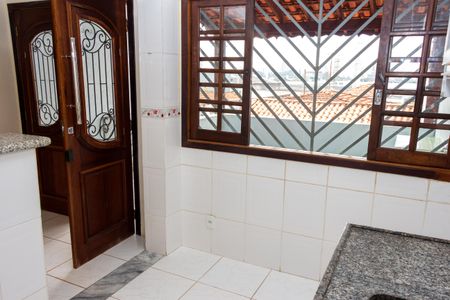 Casa à venda com 120m², 3 quartos e 3 vagas Casa à venda com 120m², 3 quartos e 3 vagasCozinha Edicula