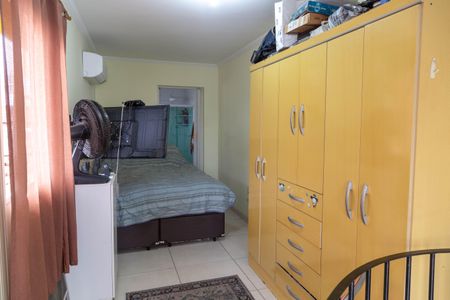 Casa à venda com 199m², 2 quartos e 5 vagasSuíte