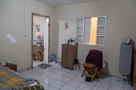 Casa à venda com 199m², 2 quartos e 5 vagasQuarto