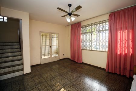 Sala de casa à venda com 5 quartos, 310m² em Vila da Penha, Rio de Janeiro