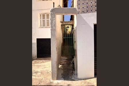 Casa para alugar com 180m², 4 quartos e 2 vagas Casa para alugar com 180m², 4 quartos e 2 vagasFachada