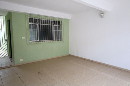 Garagem de casa para alugar com 3 quartos, 120m² em Vila Santana, São Paulo