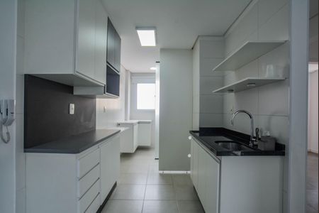 Apartamento à venda com 57m², 2 quartos e 2 vagas Apartamento à venda com 57m², 2 quartos e 2 vagasCozinha e Área de Serviço