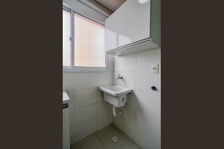 Apartamento à venda com 57m², 2 quartos e 2 vagas Apartamento à venda com 57m², 2 quartos e 2 vagasCozinha e Área de Serviço