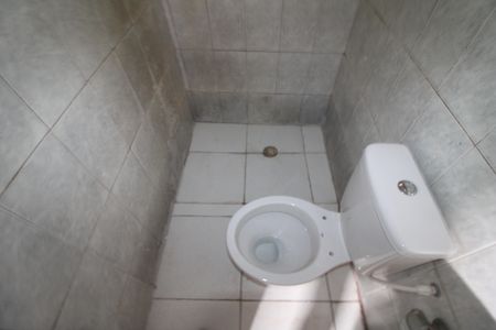 Banheiro de casa para alugar com 1 quarto, 70m² em Vila Diva (zona Norte), São Paulo