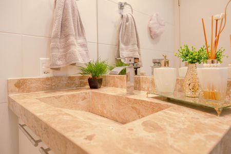 Apartamento à venda com 61m², 2 quartos e 1 vaga Apartamento à venda com 61m², 2 quartos e 1 vagaBanheiro