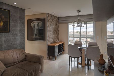 Apartamento à venda com 61m², 2 quartos e 1 vaga Apartamento à venda com 61m², 2 quartos e 1 vagaSala