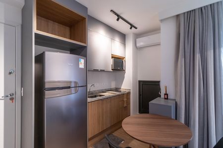 Cozinha de kitnet/studio para alugar com 1 quarto, 34m² em Vila Anglo Brasileira, São Paulo